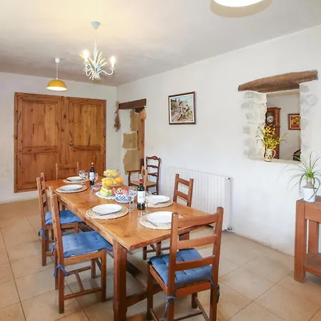 Holiday home Awesome In With Wifi